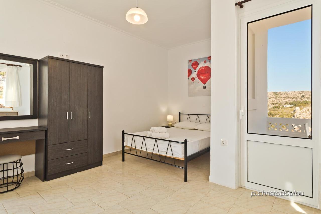 Albatros Studios & Apartments Лефкос-Карпату Экстерьер фото